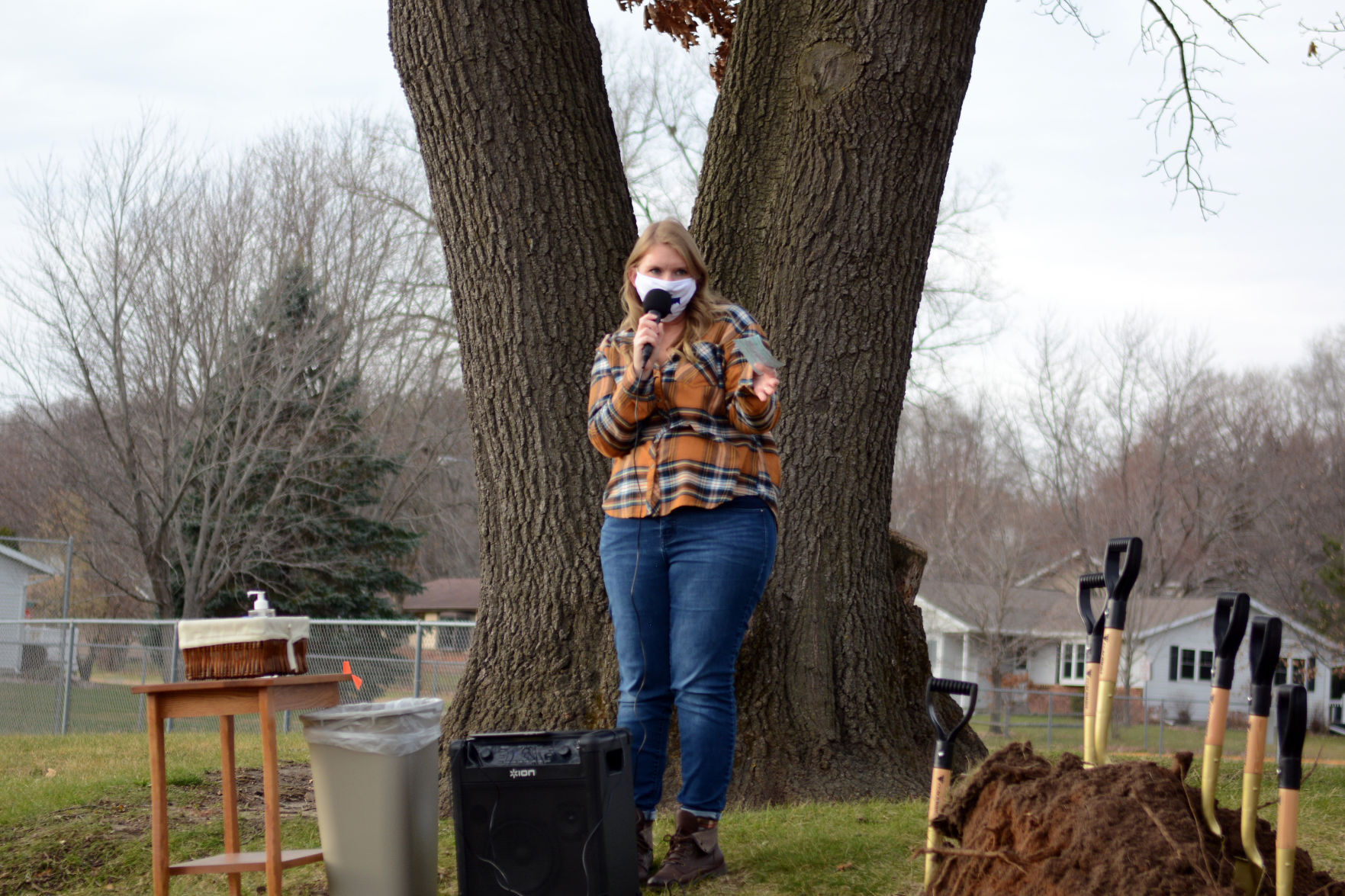 Baraboo school breaks ground on outdoor learning space